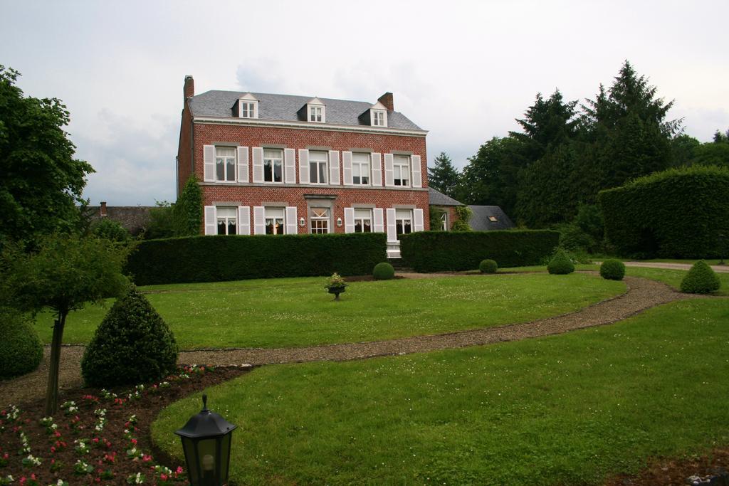 La Régie de Franc-Warêt Franc-Waret Exterior foto